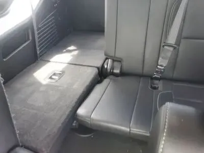 More photos of 2019 GMC Yukon SLT Sport Utility 4D at Lunde Auto Sales, MN