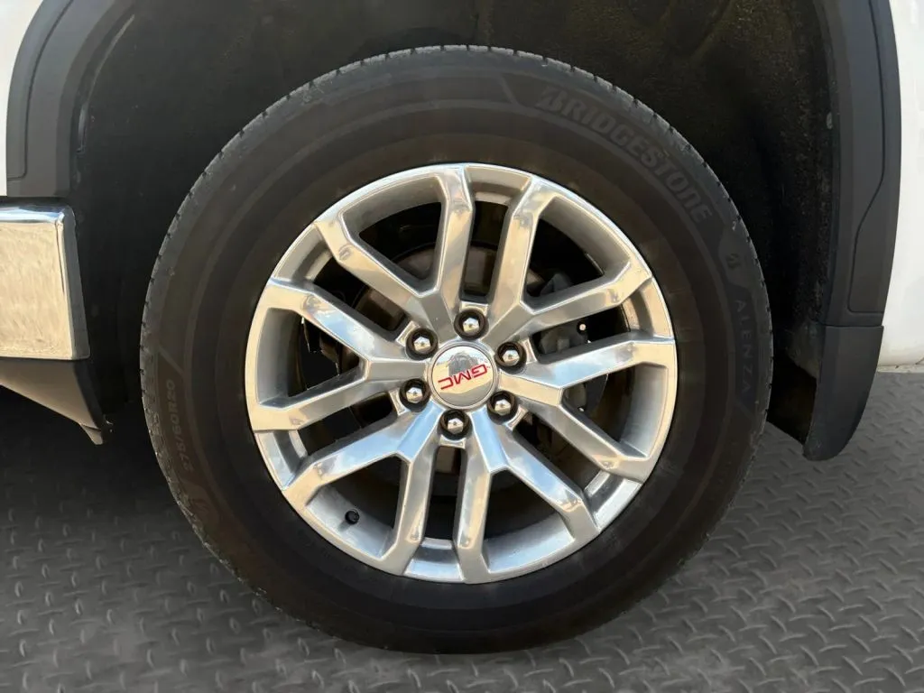 2019 GMC Sierra 1500 SLT - Photo 9
