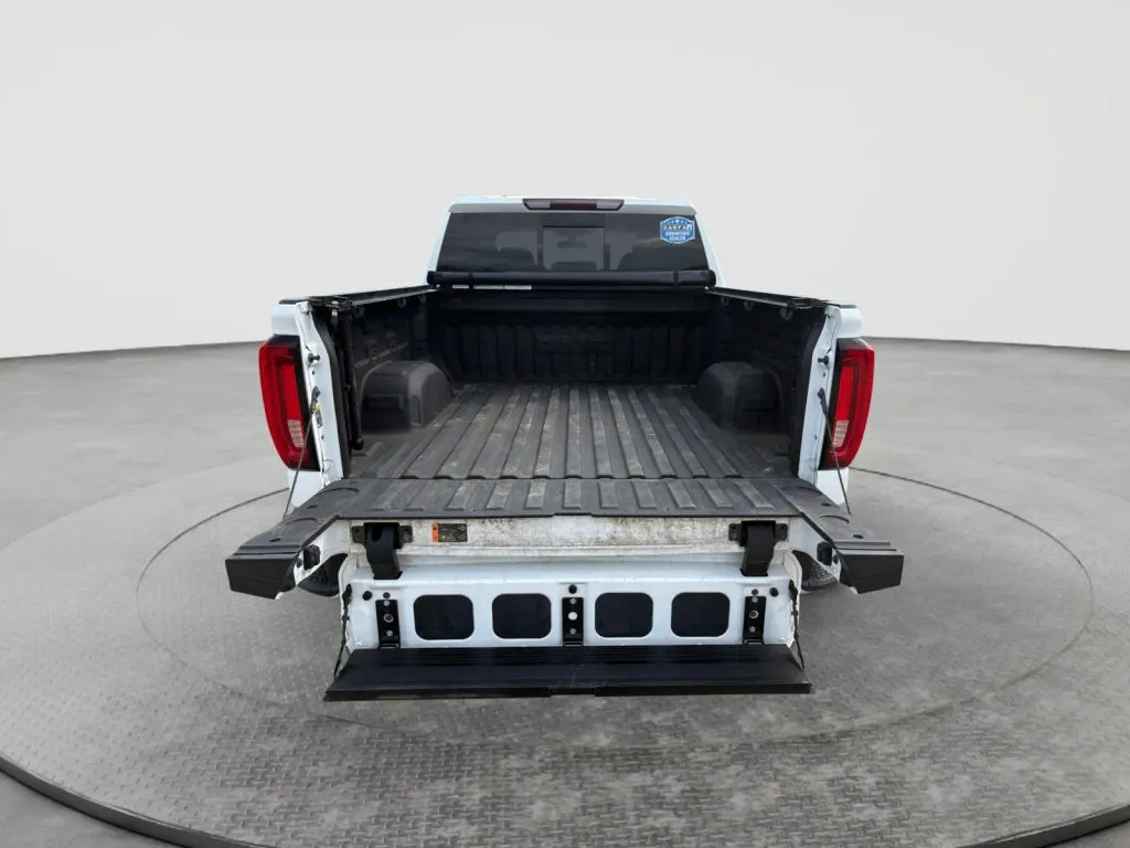 2019 GMC Sierra 1500 SLT - Photo 19