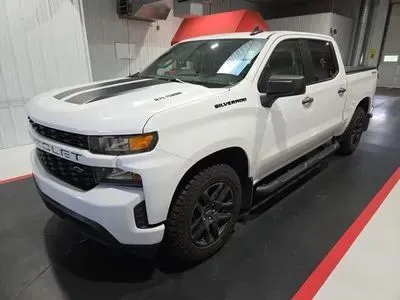 White 2021 Chevrolet Silverado 1500 Crew Cab Custom Pickup 4D 5 3/4 ft for sale in Wadena, MN