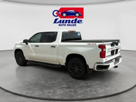 Another view of 2021 Chevrolet Silverado 1500 Crew Cab Custom Pickup 4D 5 3/4 ft for sale in Wadena, MN at Lunde Auto Sales