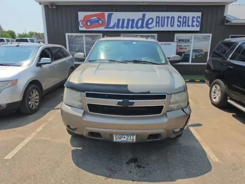 Photos of 2007 Chevrolet Suburban 1500 LT Sport Utility 4D for sale in Wadena, MN at Lunde Auto Sales