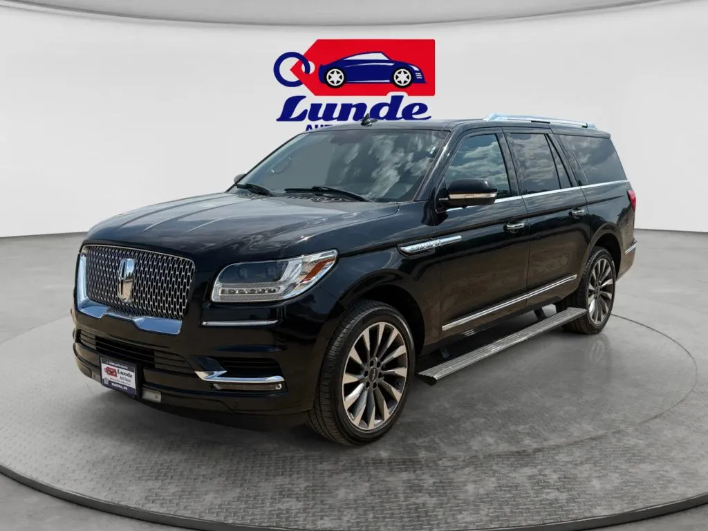 Black 2018 Lincoln Navigator L Select Sport Utility 4D for sale in Wadena, MN