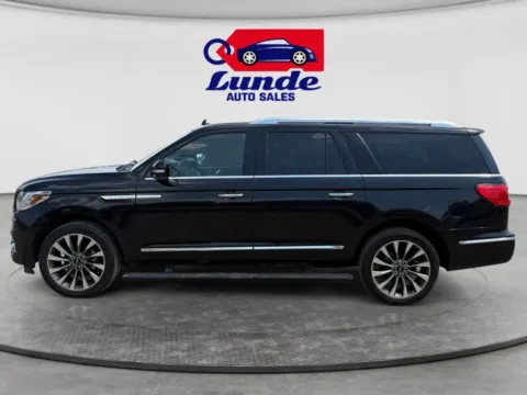 Photos of 2018 Lincoln Navigator L Select Sport Utility 4D for sale in Wadena, MN at Lunde Auto Sales Center