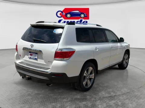 More photos of 2012 Toyota Highlander Limited Sport Utility 4D at Lunde Auto Sales Center, MN