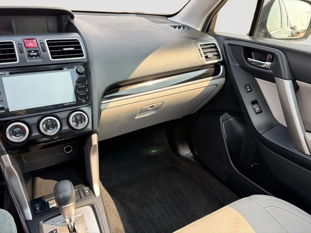 Subaru Forester photo 14