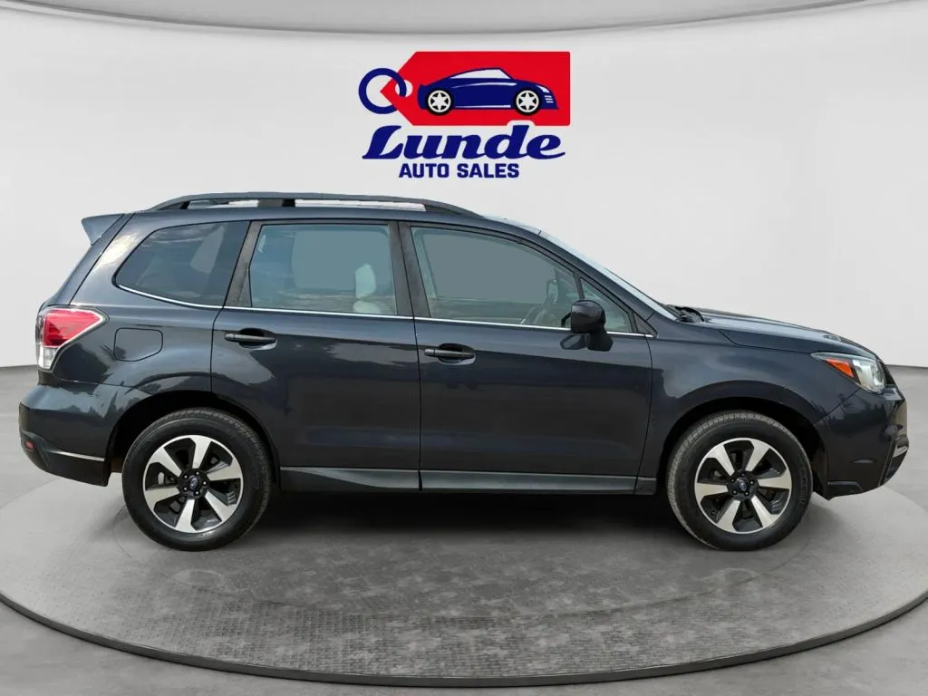 Subaru Forester photo 6