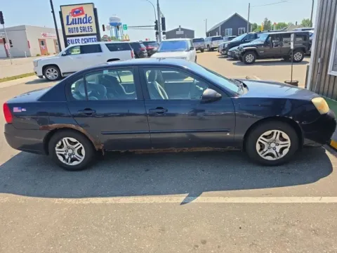 More photos of 2007 Chevrolet Malibu LS Sedan 4D at Lunde Auto Sales Center, MN