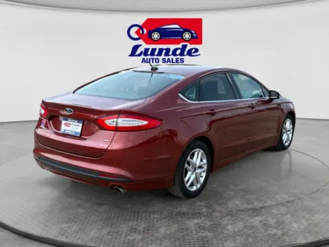 More photos of 2014 Ford Fusion SE Sedan 4D at Lunde Auto Sales Center, MN