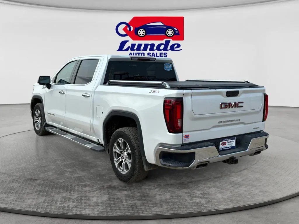 GMC Sierra photo 3