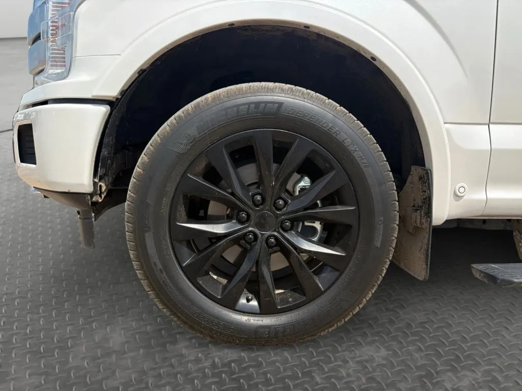 Ford F-150 photo 9