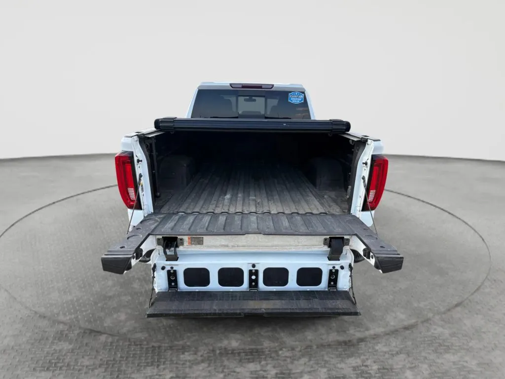 GMC Sierra photo 19