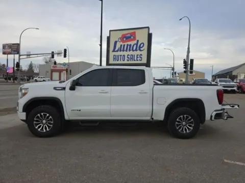 White 2020 GMC Sierra 1500 Crew Cab AT4 Pickup 4D 5 3/4 ft for sale in Wadena, MN