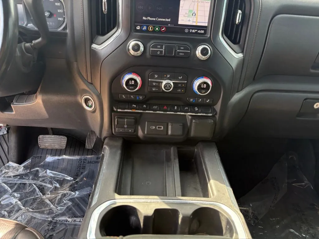 GMC Sierra photo 12