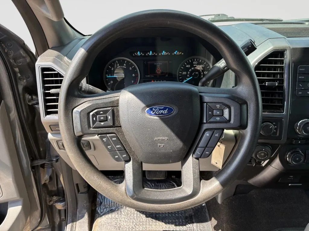 Ford F-150 photo 11