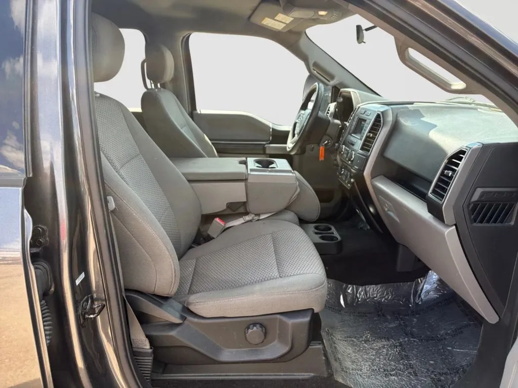 Ford F-150 photo 15
