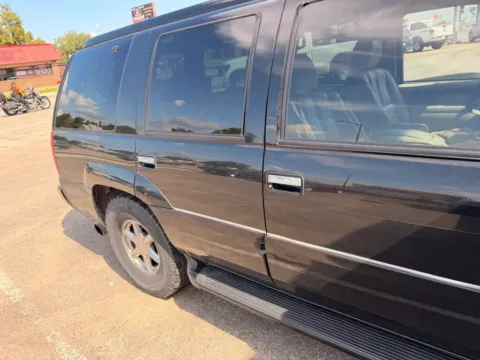 Another view of 1999 Cadillac Escalade Sport Utility 4D for sale in Wadena, MN at Lunde Auto Sales Center