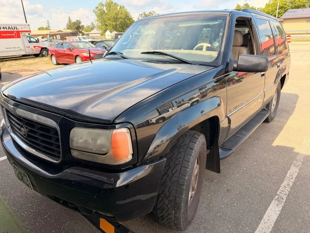 Black 1999 Cadillac Escalade Sport Utility 4D for sale in Wadena, MN