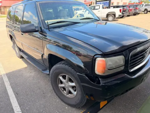 Photos of 1999 Cadillac Escalade Sport Utility 4D for sale in Wadena, MN at Lunde Auto Sales Center