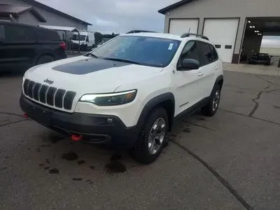 White 2019 Jeep Cherokee TrailHawk Sport Utility 4D for sale in Wadena, MN