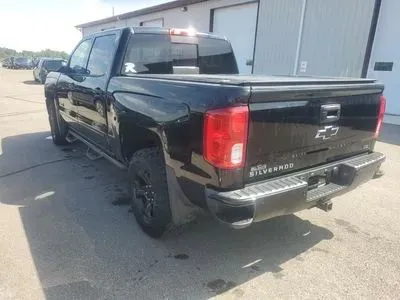 More photos of 2018 Chevrolet Silverado 1500 Crew Cab Z71 LTZ Pickup 4D 5 3/4 ft at Lunde Auto Sales Center, MN
