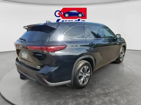 Another view of 2020 Toyota Highlander Hybrid XLE Sport Utility 4D for sale in Wadena, MN at Lunde Auto Sales Center