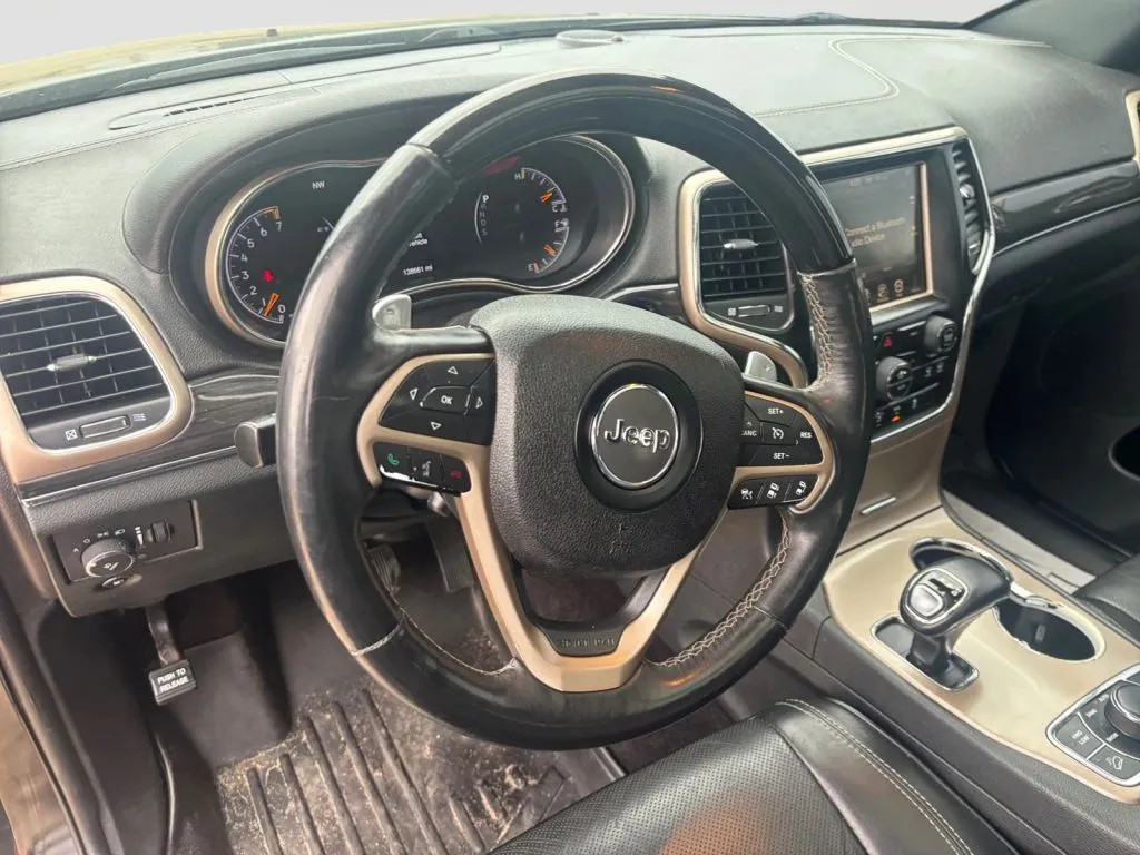Jeep Grand Cherokee photo 11