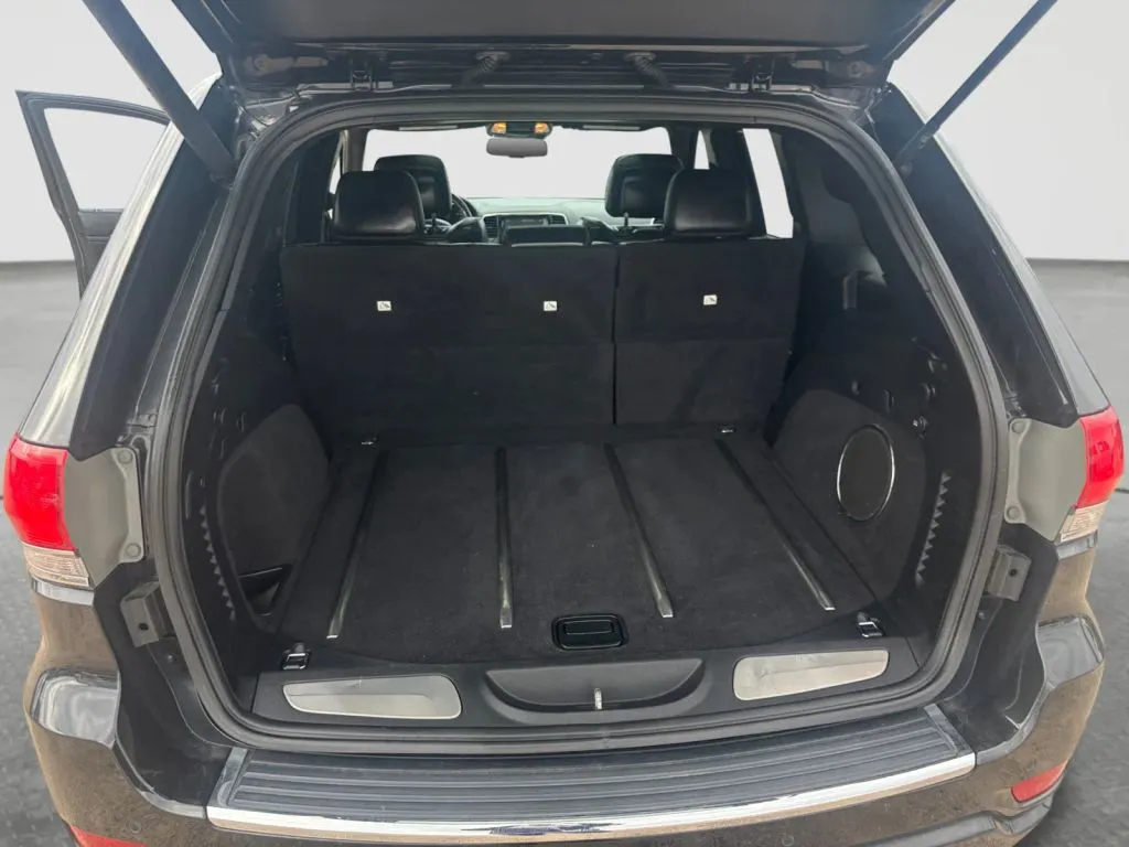 Jeep Grand Cherokee photo 19