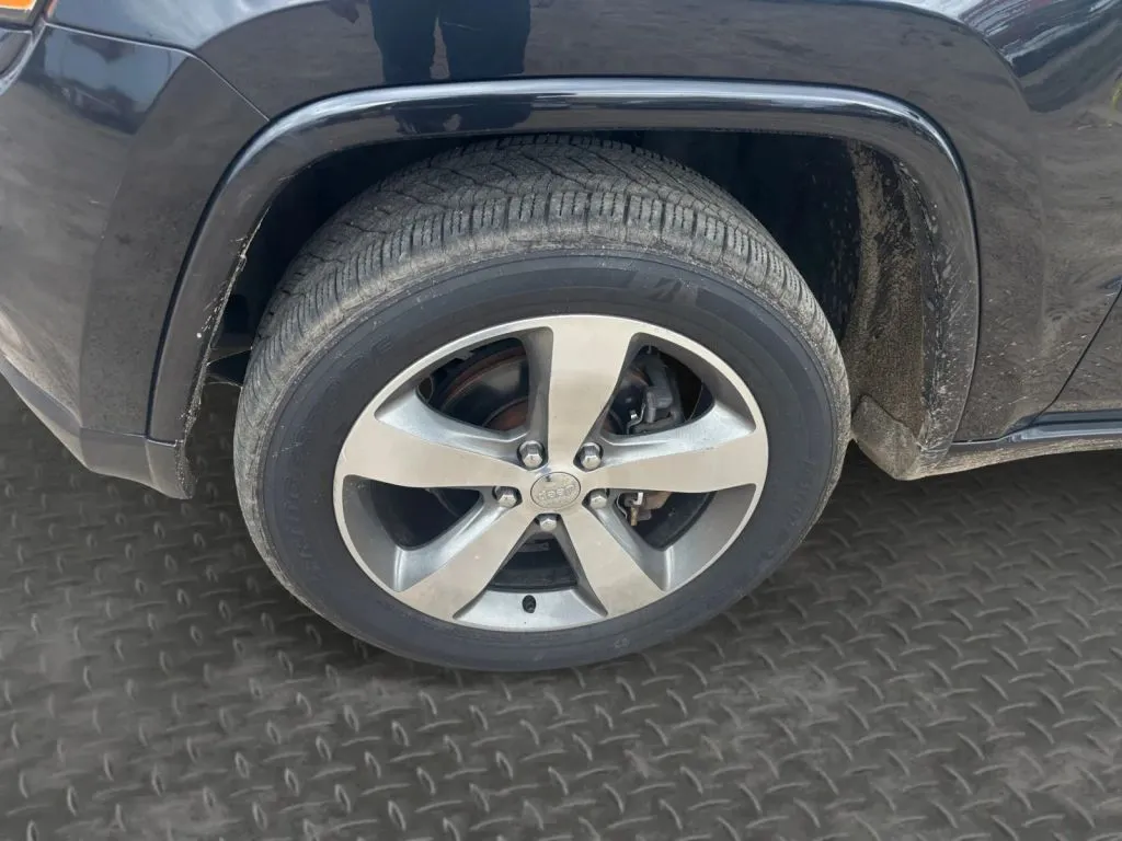 Jeep Grand Cherokee photo 9