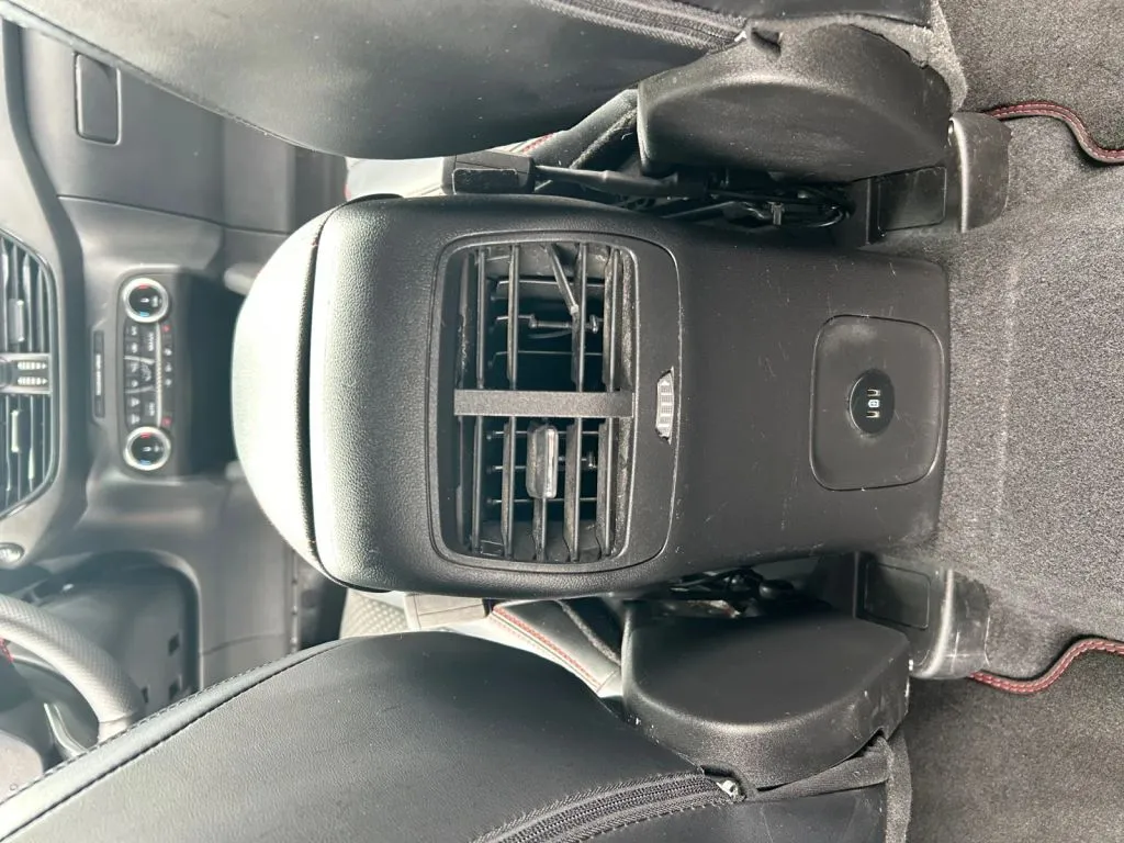 Ford Escape photo 24