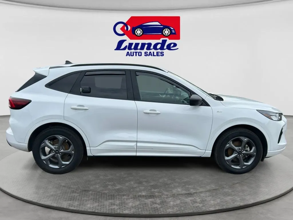 Ford Escape photo 6