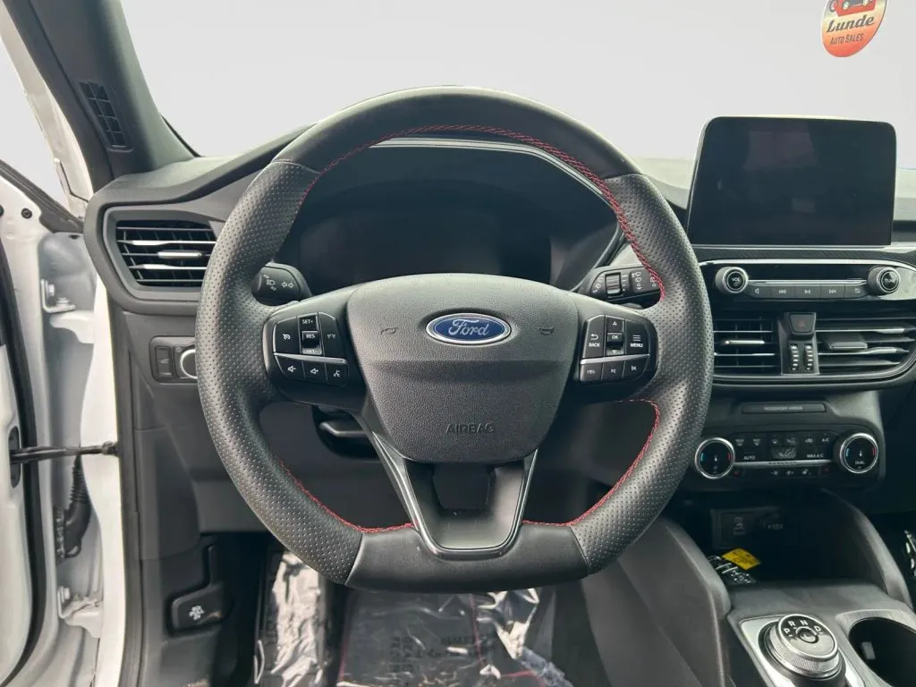 Ford Escape photo 11