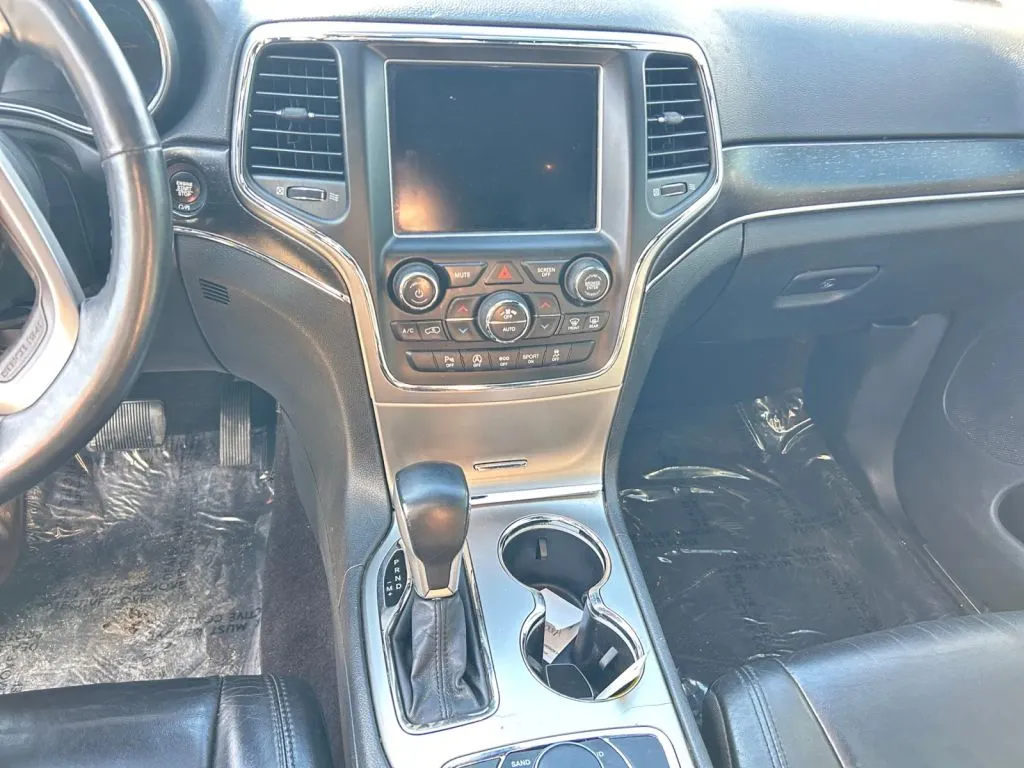 Jeep Grand Cherokee photo 12
