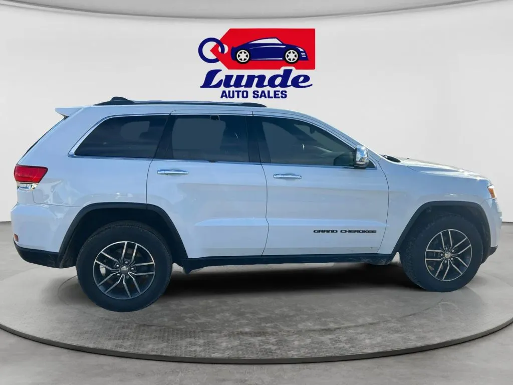 Jeep Grand Cherokee photo 6