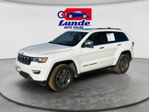 White 2018 Jeep Grand Cherokee Limited Sport Utility 4D for sale in Wadena, MN