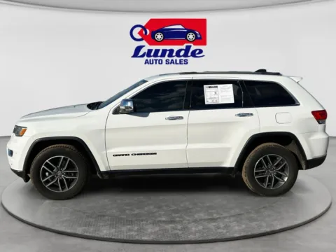 Photos of 2018 Jeep Grand Cherokee Limited Sport Utility 4D for sale in Wadena, MN at Lunde Auto Sales Center