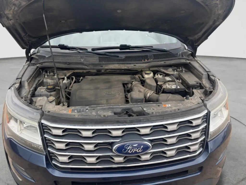 Ford Explorer photo 20