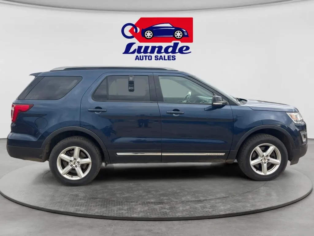 Ford Explorer photo 6