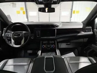 GMC Yukon XL photo 9