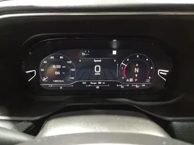 GMC Yukon XL photo 14