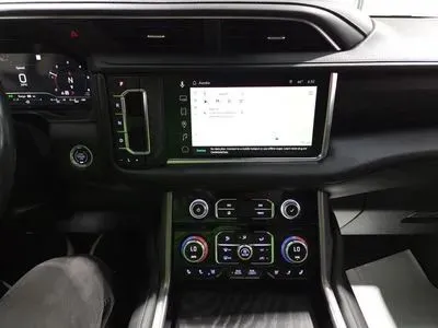 GMC Yukon XL photo 16