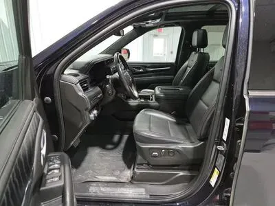 GMC Yukon XL photo 10