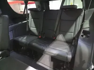 GMC Yukon XL photo 13