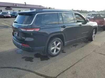 Another view of 2022 Jeep Grand Cherokee L Limited Sport Utility 4D for sale in Wadena, MN at Lunde Auto Sales Center