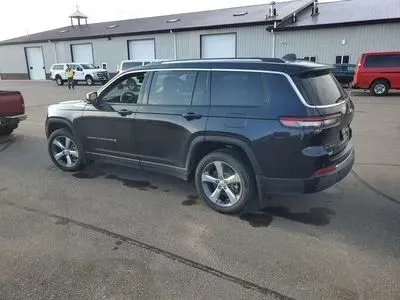 More photos of 2022 Jeep Grand Cherokee L Limited Sport Utility 4D at Lunde Auto Sales Center, MN