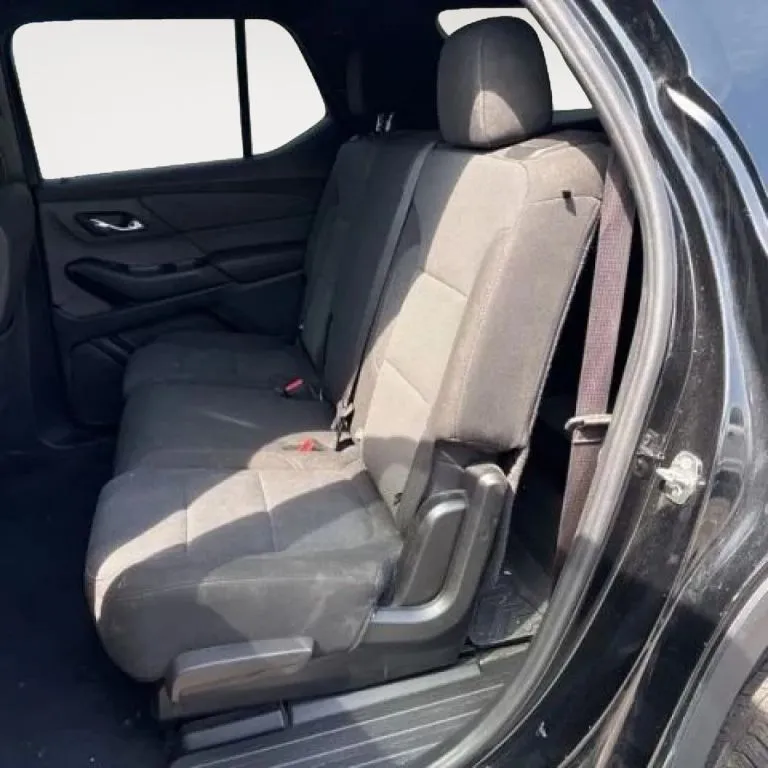 Chevrolet Traverse photo 11