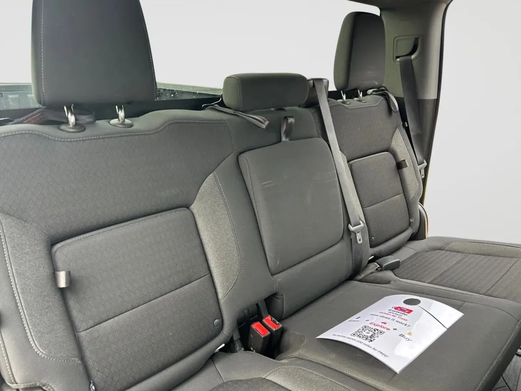 GMC Sierra photo 18