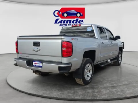 More photos of 2017 Chevrolet Silverado 1500 Crew Cab Z71 LT Pickup 4D 5 3/4 ft at Lunde Auto Sales Center, MN