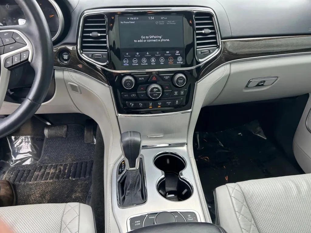 Jeep Grand Cherokee photo 12