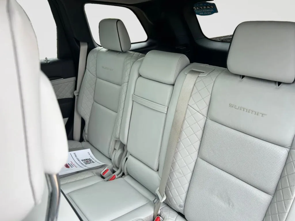 Jeep Grand Cherokee photo 13